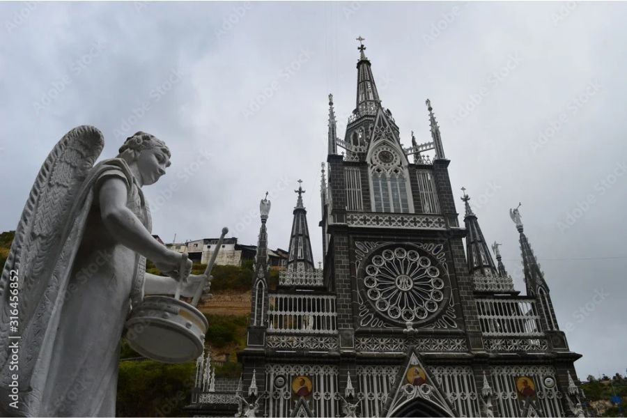 Visita el Santuario de Nuestra Señora de las Lajas